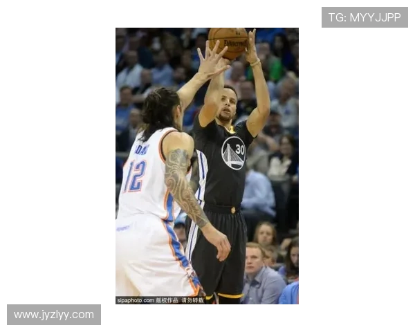 C罗篮球庆祝引发争议葡媒指向库里沙媒则认为是内维斯的调侃 C罗篮球庆祝引发争议葡媒指向库里沙媒则认为是内维斯的调侃